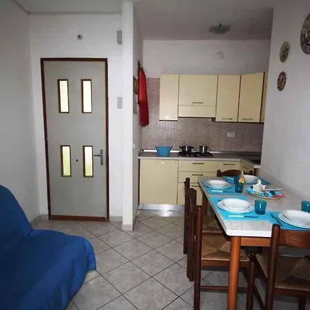 Daire Two-bedroom In Iii Rosolina Mare